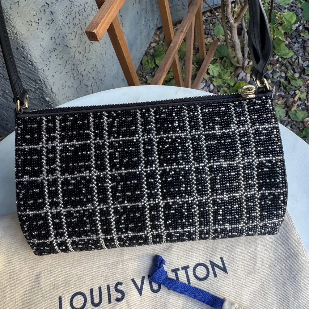 Louis Vuitton Beaded Pochette Tirette Shoulder Bag